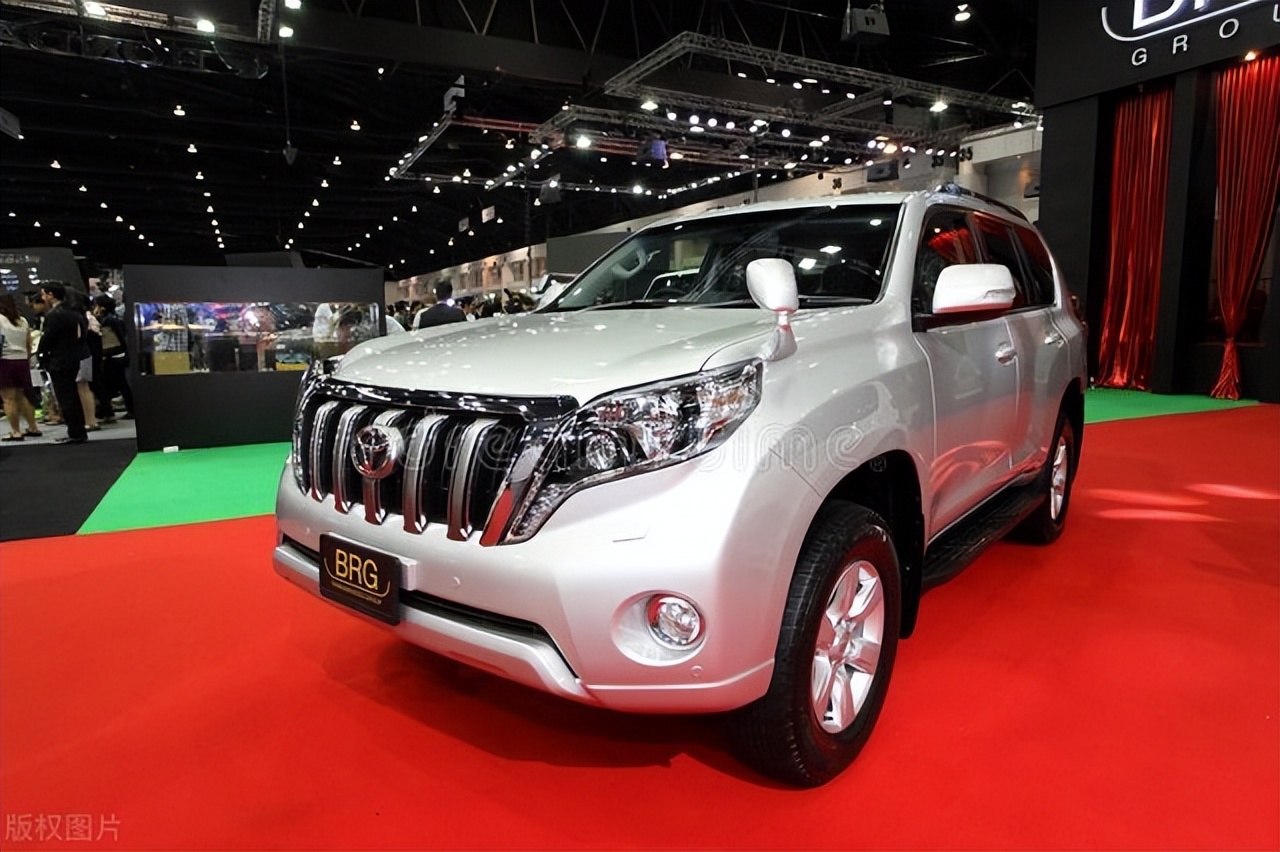 请问成都租车押金是什么标准，多少钱