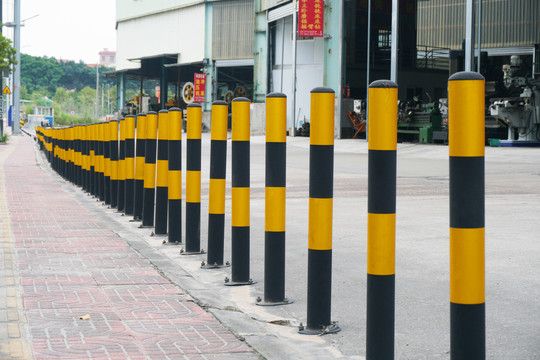 你了解防撞柱的作用和使用范围吗？