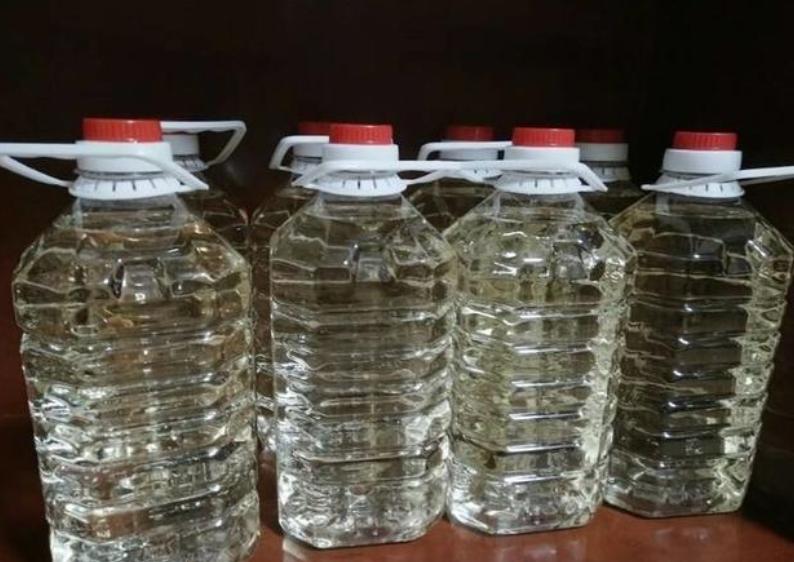 6块一斤的散酒为什么这么便宜,200元一斤的散酒靠谱吗