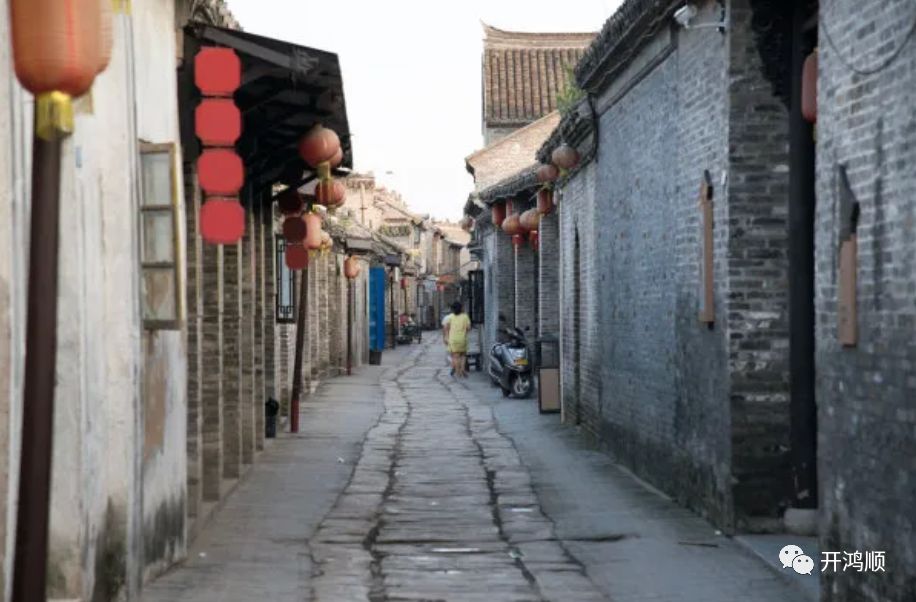 鍙ら煹瀹跺叿鏈ㄩ棬,鍙ら煹鏂颁腑寮忓ぇ鏈ㄩ棬