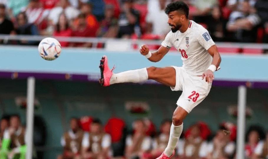 政治浓厚的生死战：伊朗对美国，记者先开炮，英伦德比谁也不服谁