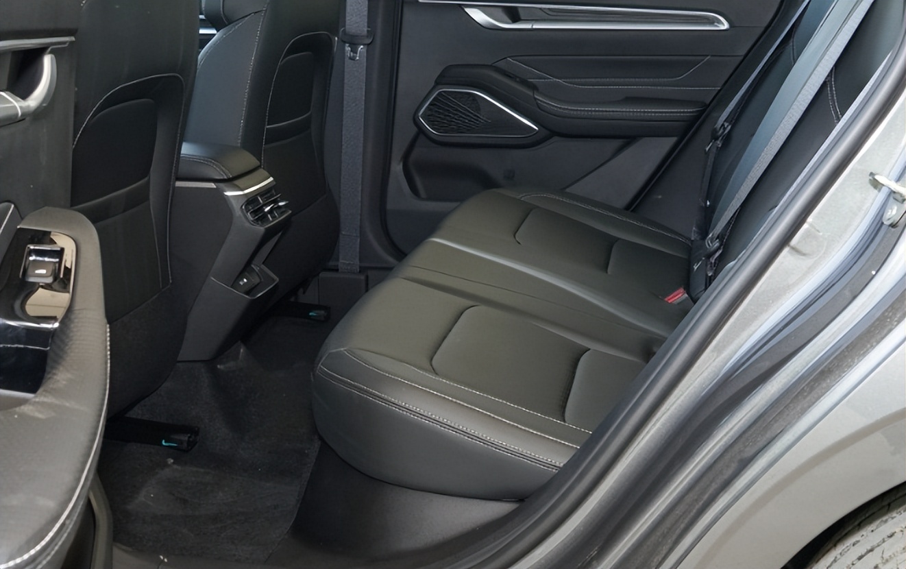 这三款平民家轿很合适,年轻人买合资家轿车首选这3台