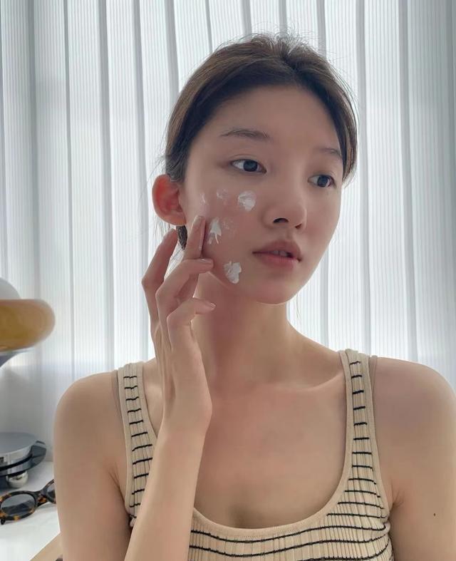 女生出门要怎么护肤,30岁后女性早晚护肤的正确顺序