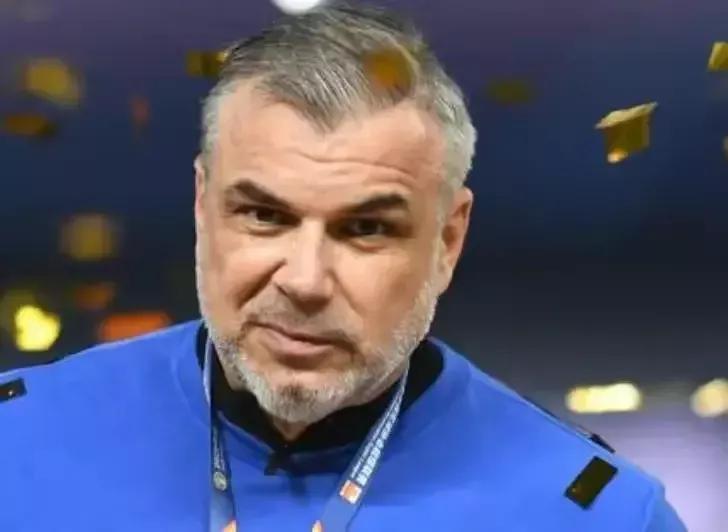 中国足球为何不打传控,选帅国足