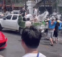 去云南过泼水节要注意什么,第一次过云南泼水节