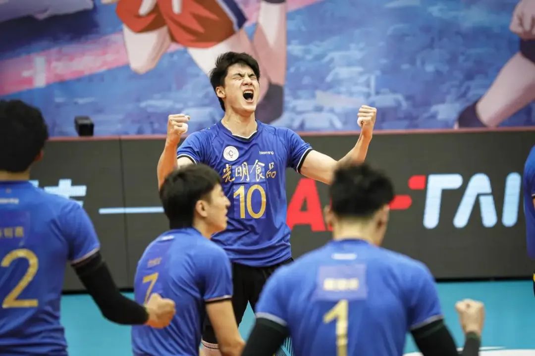 大鲨鱼申花,大鲨鱼和他的爸爸