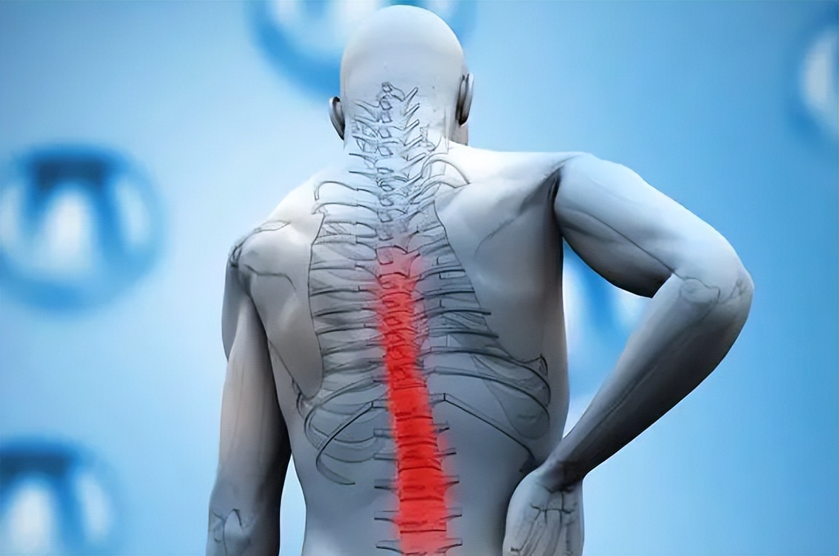 怎样使用划船机不伤膝盖,划船机如何不用腰发力