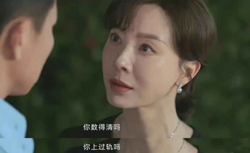 “渣男”刘奕君，这次被五个女人包围了