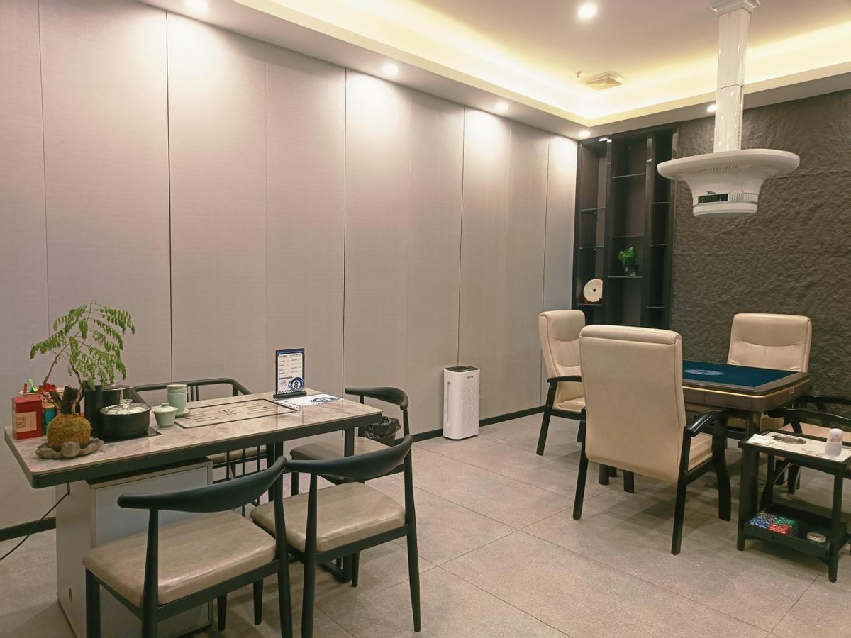 如何在县城市场饱和下开起棋牌室,2023年乡镇棋牌室的新出路