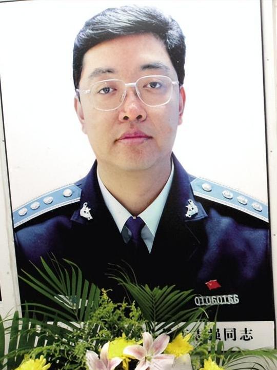 小贩捅死城管辩词,城管被小贩捅死案律师辩词