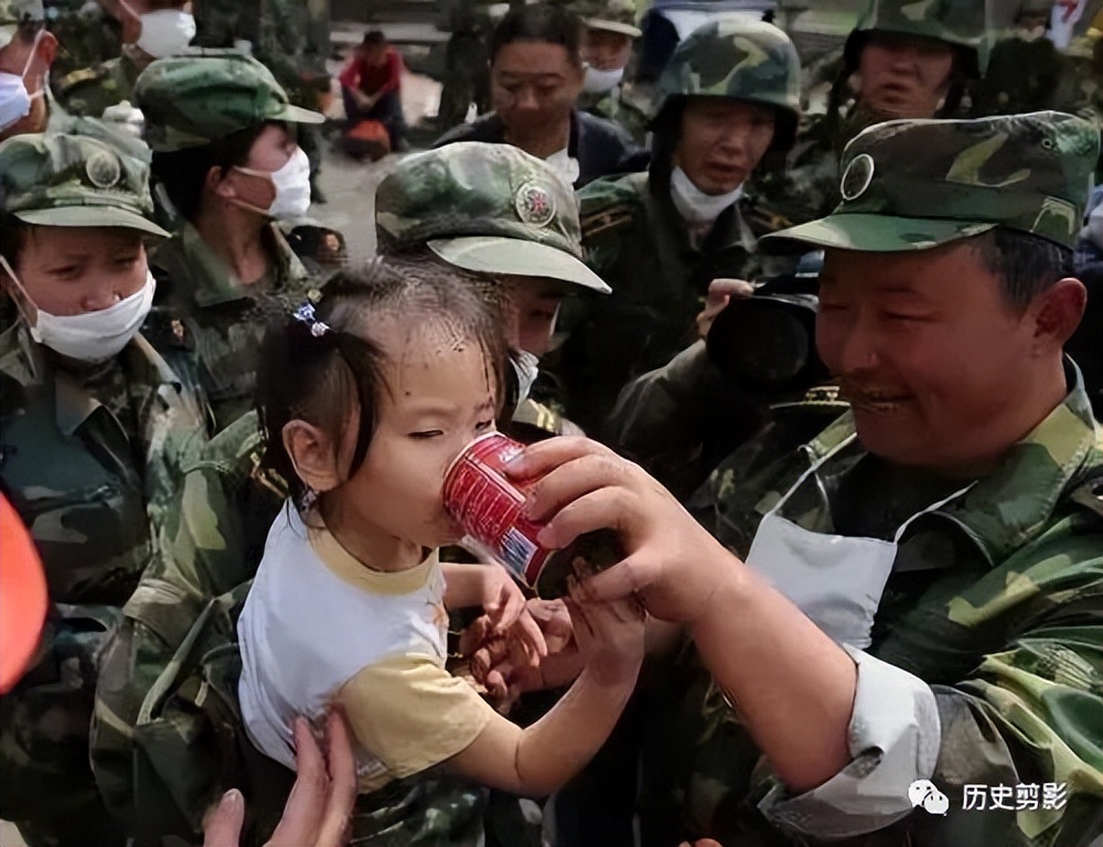 汶川地震十大催人泪下的照片,汶川地震12周年这些照片让人泪目