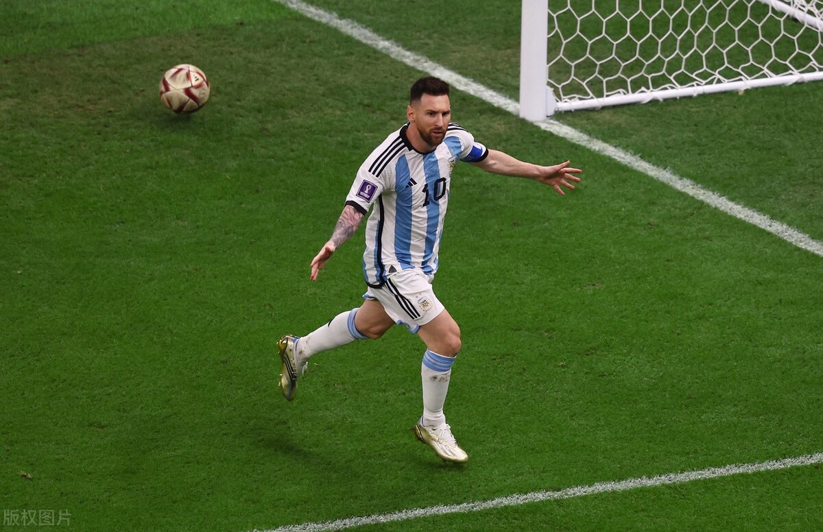 时隔八年梅西终圆梦,梅西夺得美洲杯眼含热泪