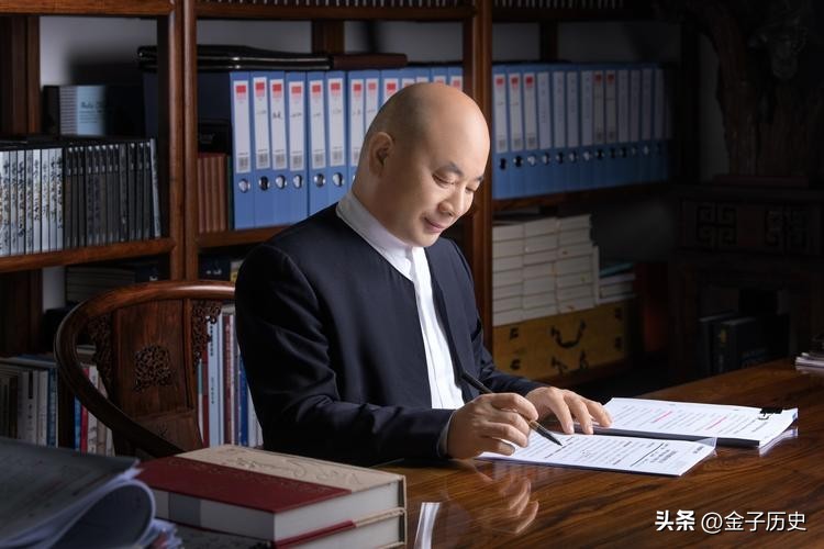 中国真正的“隐形首富”:手握全球十万亿矿产,一年进账6919亿