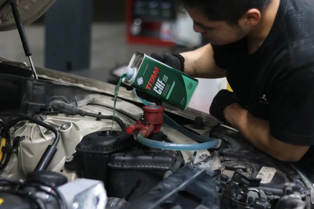 翻新一台12年的宝马,翻新一辆宝马五系