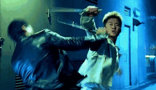 扇脸、飞踹、假戏真做，影视剧这些现象真可怕，敬业还是欺负人？