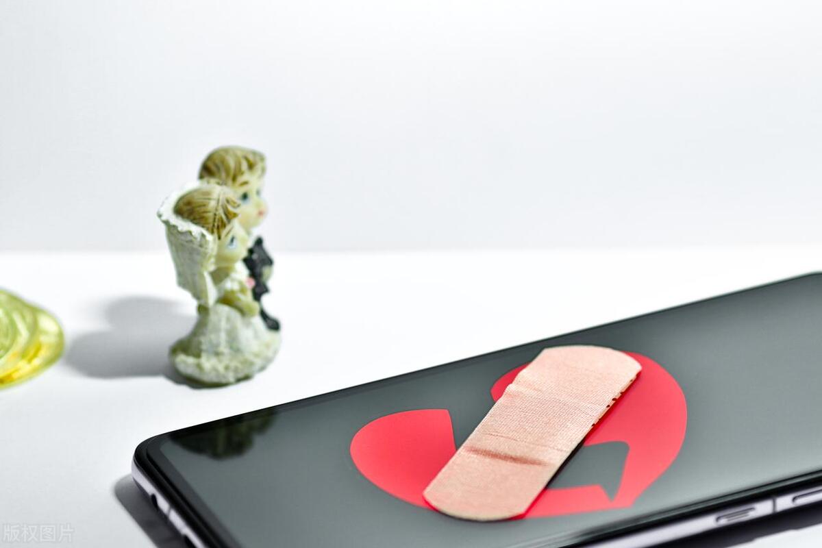 让海明威破防大骂的女人，到底是什么来头？