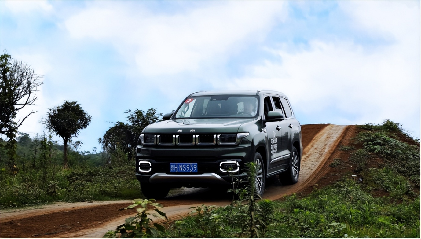 亚洲各国网友试驾北京bj60,全新北京bj60抢先试驾