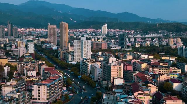 金华市和义乌市gdp对比,金华市gdp义乌gdp