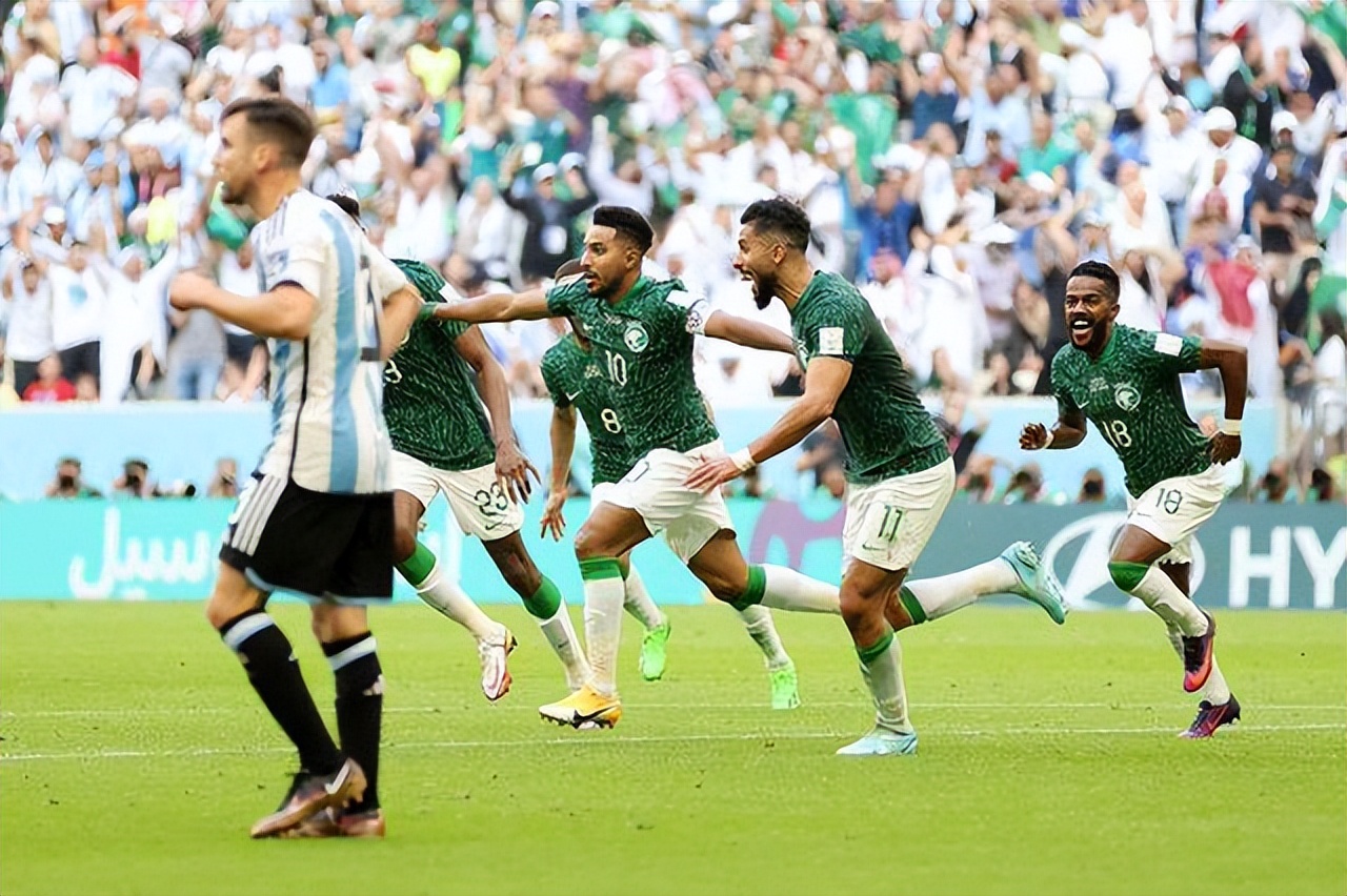 阿根廷1:6惨败玻利维亚梅西,梅西世界杯被淘汰集锦