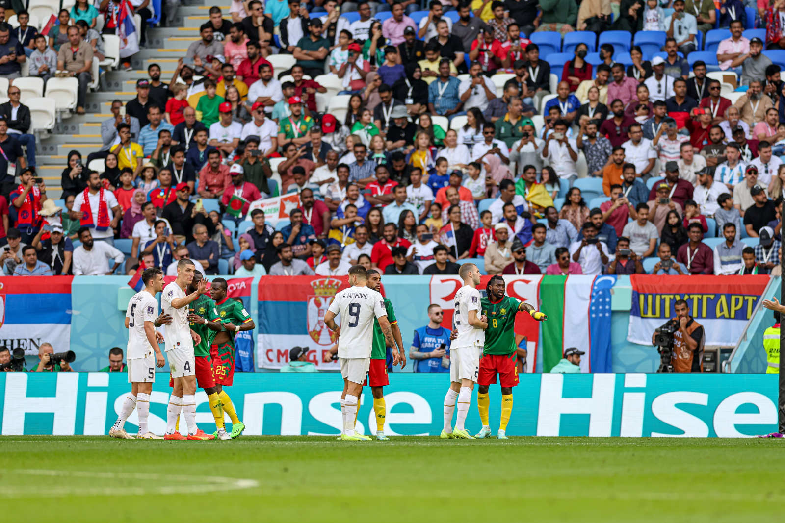 世界杯进球大战来了,两粒神仙球+3分钟各两球,非洲雄狮逆境重生