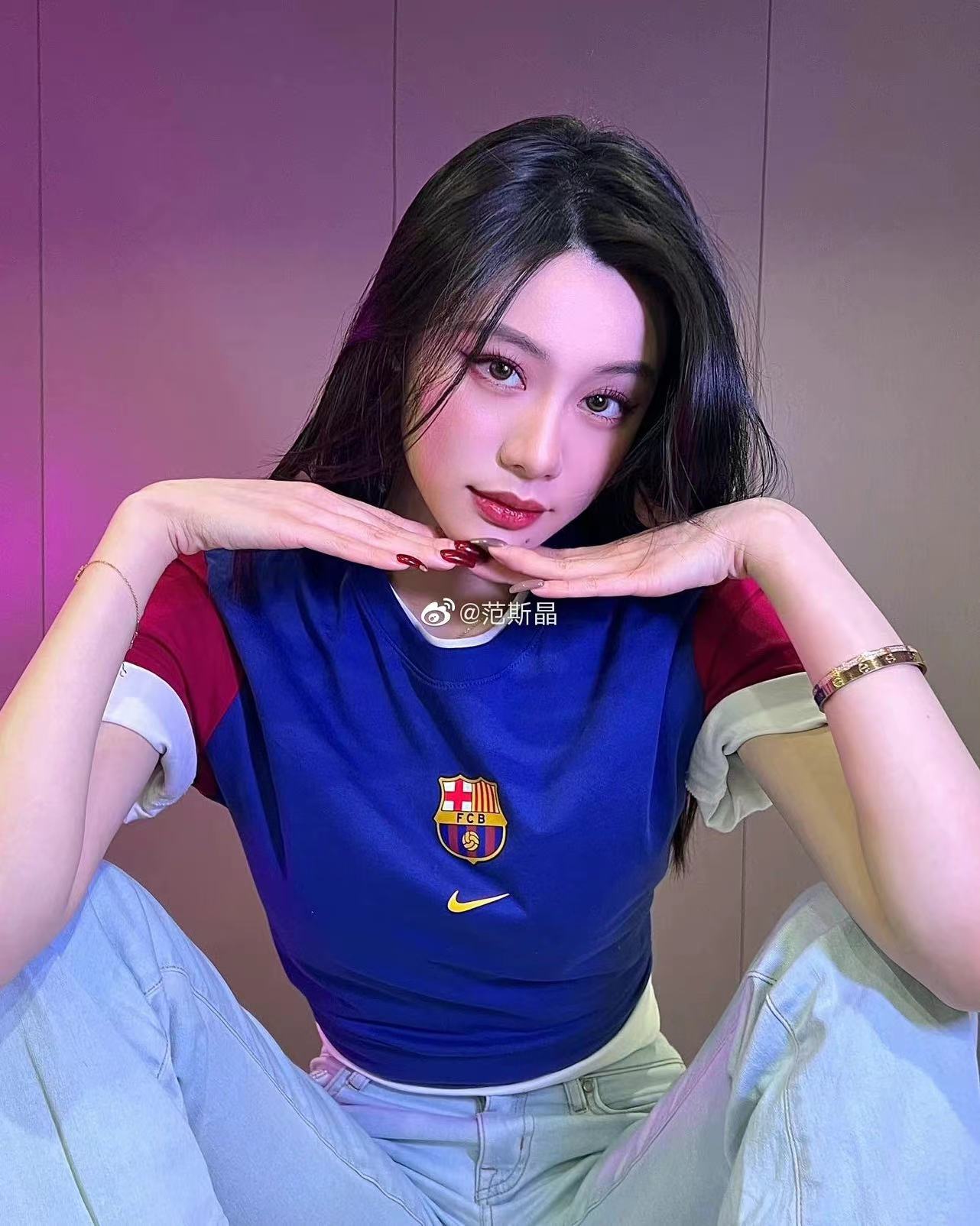 范志毅大女儿秀身材,范志毅女儿晒照