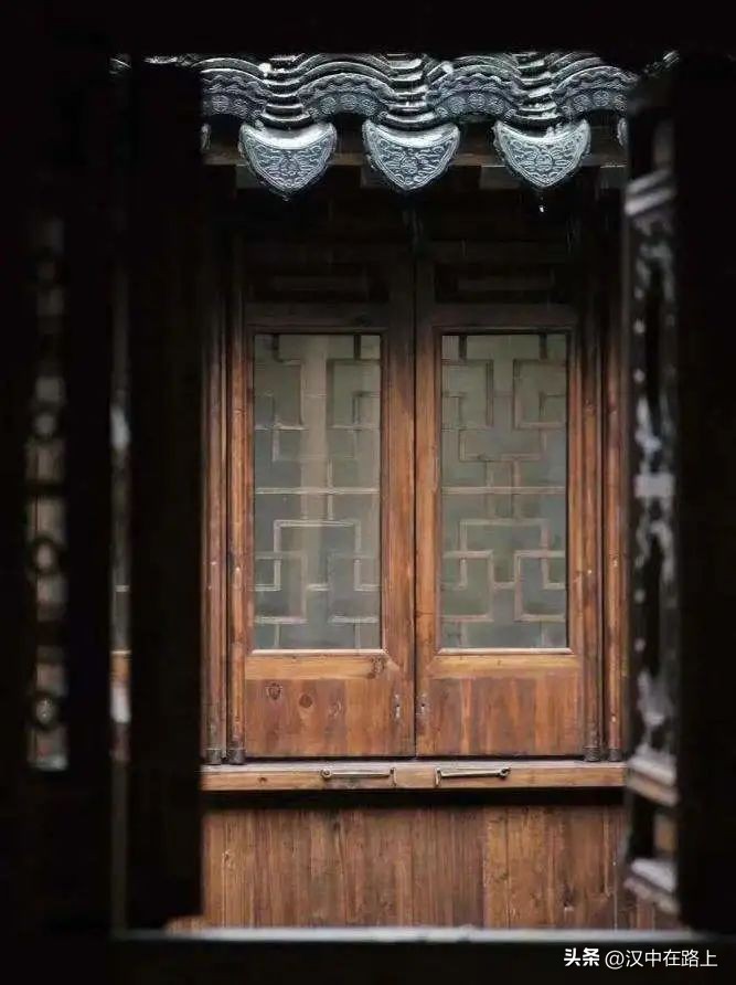 深秋古镇,寒露秋季风景