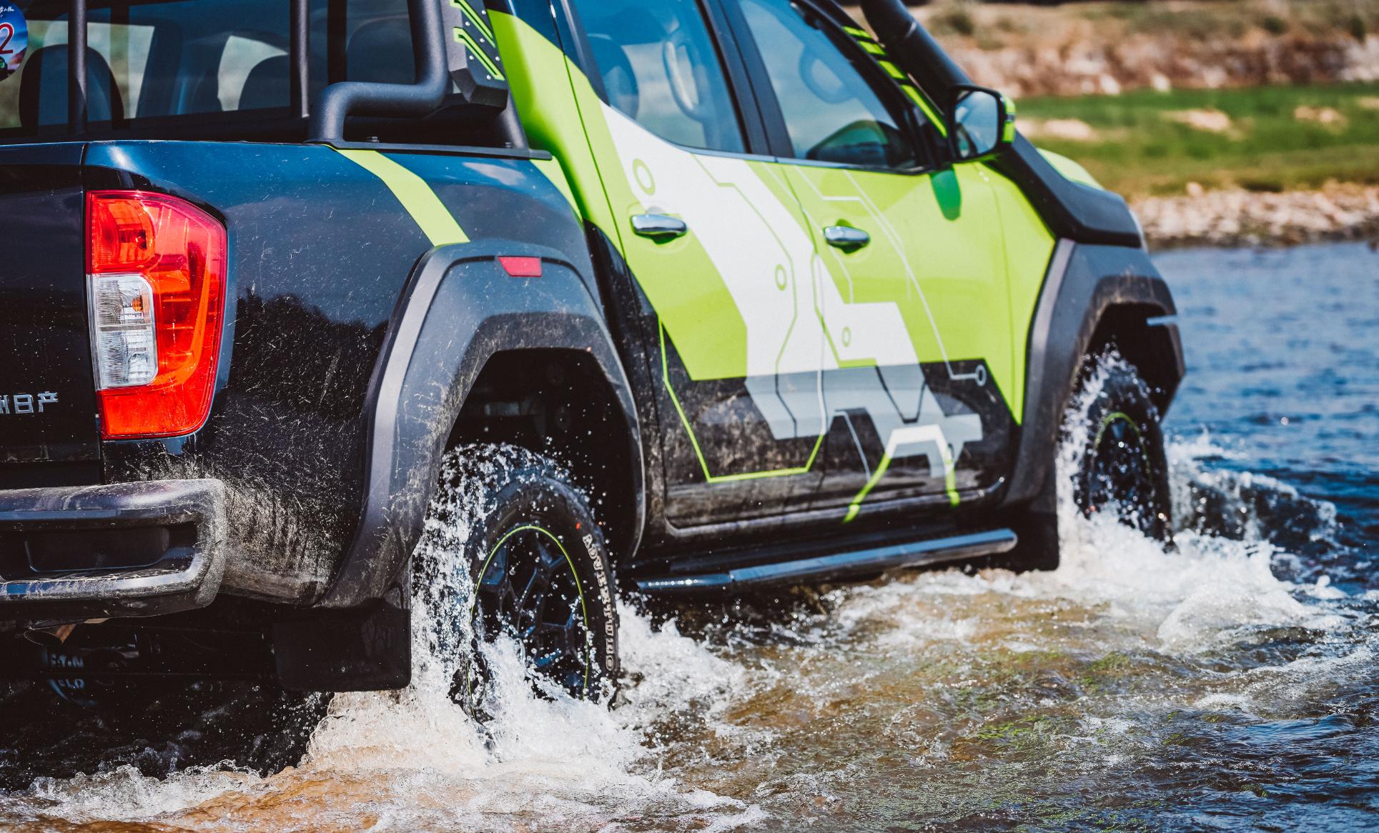 硬派越野，带坦克掉头！16万级新车，长超5.2米，锐骐7虎啸版上市