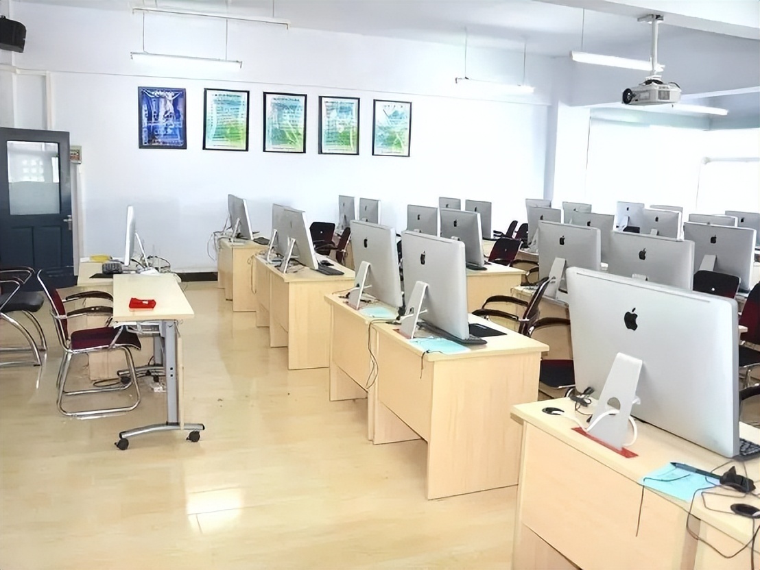 吉林大学新闻与传播学院好不好,吉林大学新闻与传播学院录取名单