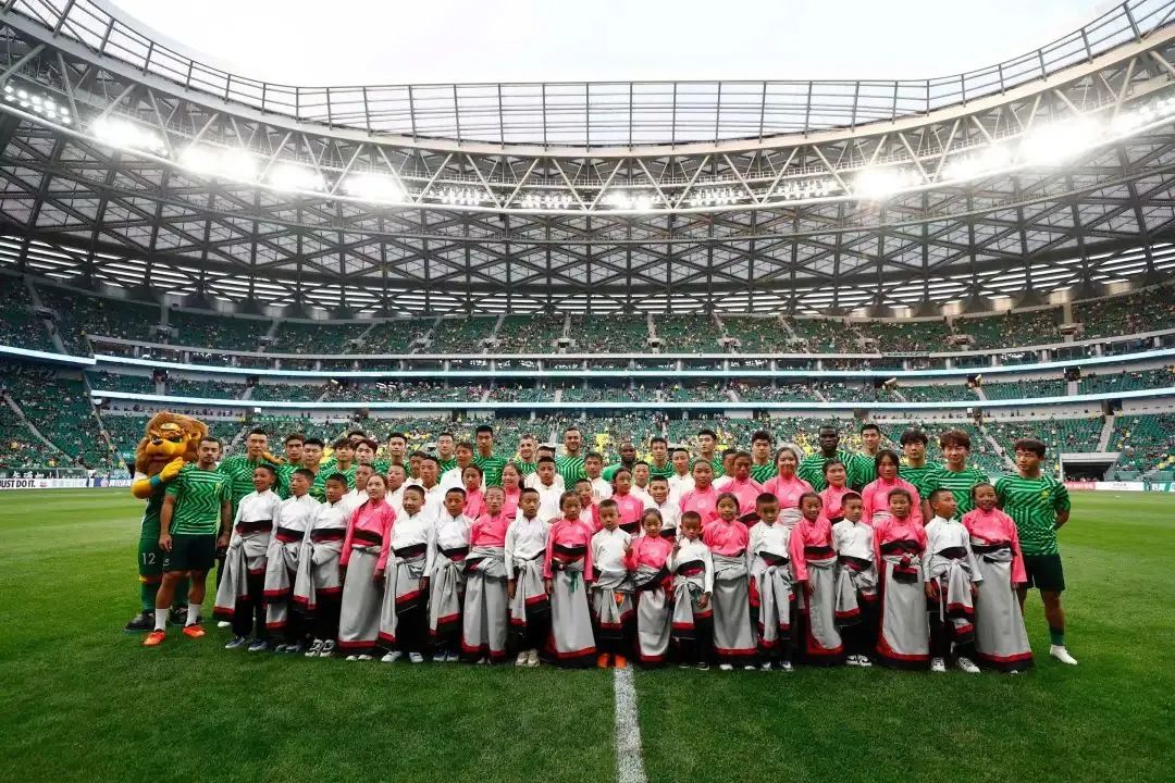 高原少年圆梦工体，这场媒体公益活动获华春莹点赞！