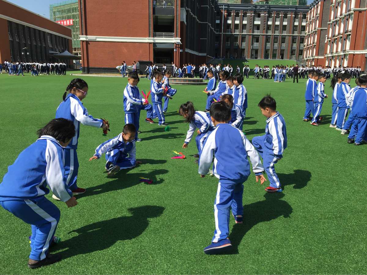 一年级的孩子写字很慢怎么办,一年级小孩子写字特别慢怎么解决