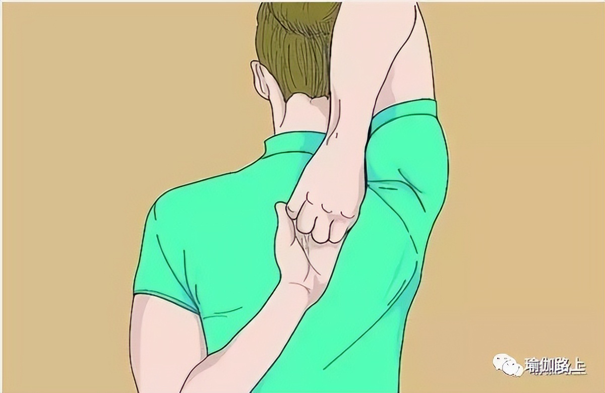 适合办公族的瑜伽动作体式,办公室瑜伽简单又好看