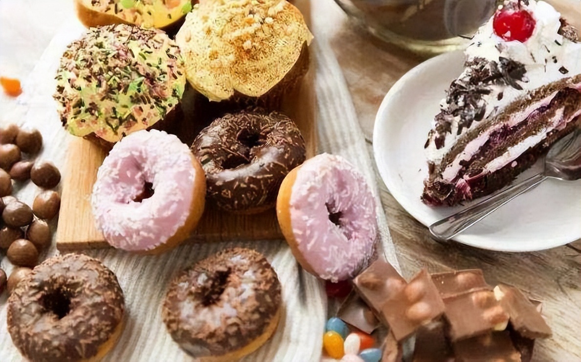 阳了之后嗓子疼该吃什么药,阳了之后嗓子疼吃消炎药