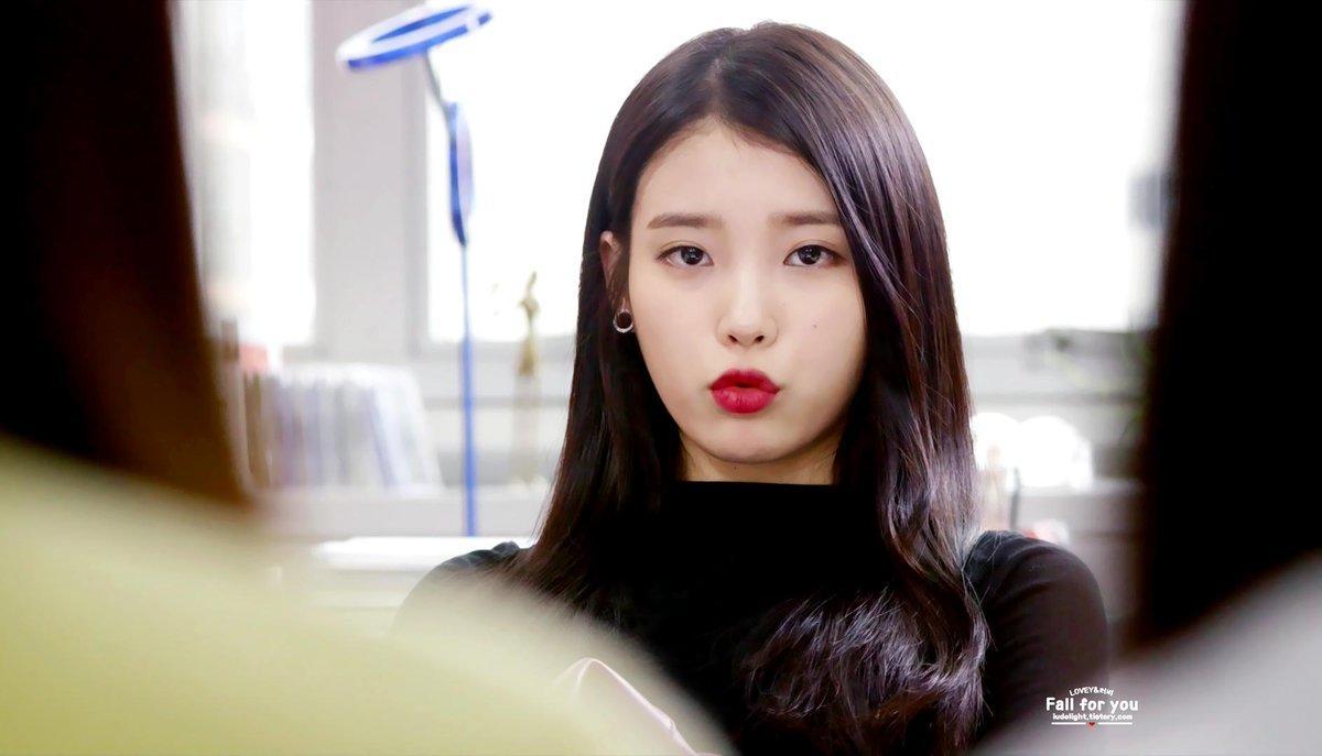 iu和李钟硕哪个时候谈恋爱,iu和李钟硕恋情怎么被发现的