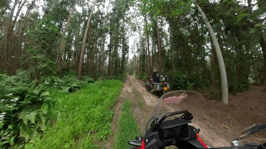 对比评测cb500x,ds525x对比本田cb400x