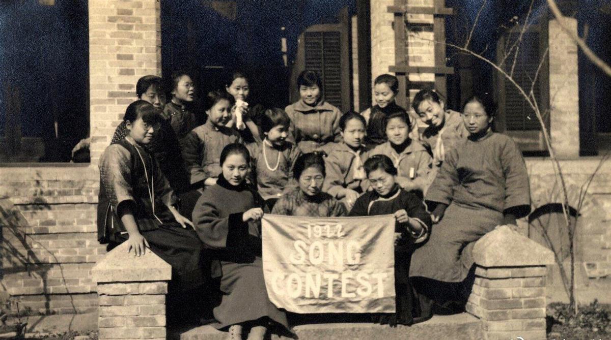 日军日记：*安妇慰**不服从管教，我很愤怒，用*刀刺**插入她的*体下**