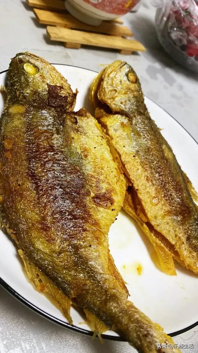 大v：德国锅不好。网友：德国锅好。大v:你这一脸小地方下层样