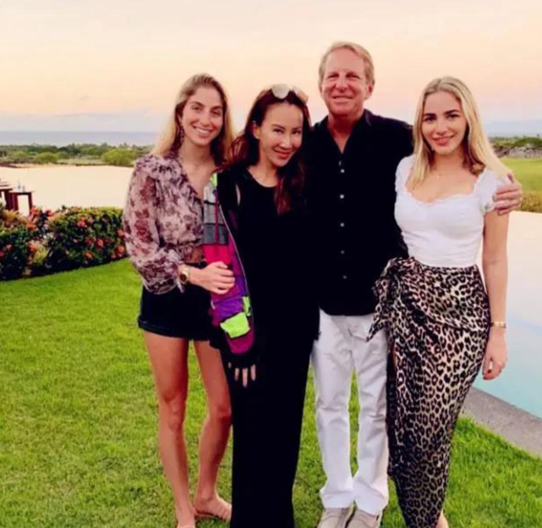 再见李玟:终于不用再装了