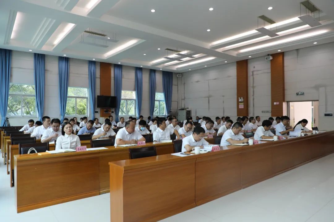 我县十四五重大项目谋划工作部署,我县召开经济高质量发展推进会