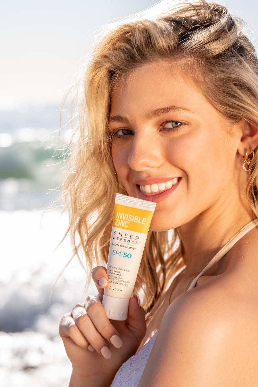 防晒才是防老的最佳方式,防晒是抗衰老的关键