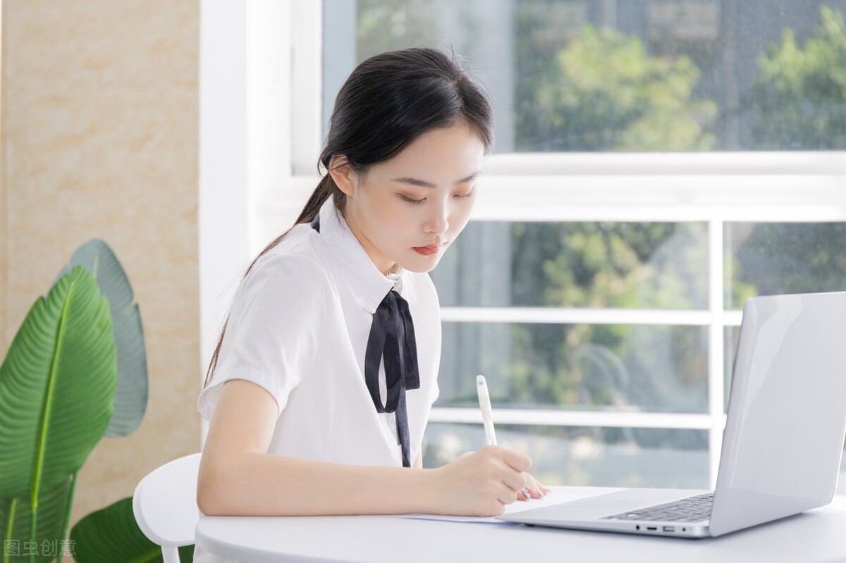 电脑支持远程桌面的服务,全面的内网远程桌面软件