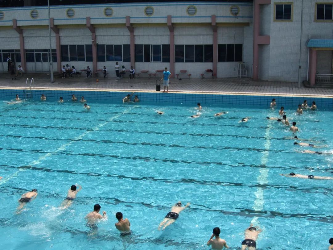 深圳光明高级中学体育场,深圳光明高级中学校队