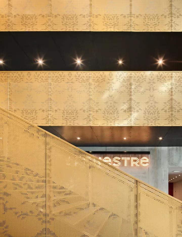 亚洲照明设计师协会丨光影下的冲孔板，金属界的颜值担当