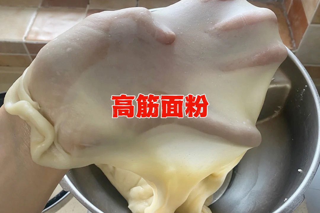 买面粉怎么区分高筋中筋低筋,超市买的面粉是高筋还是低筋