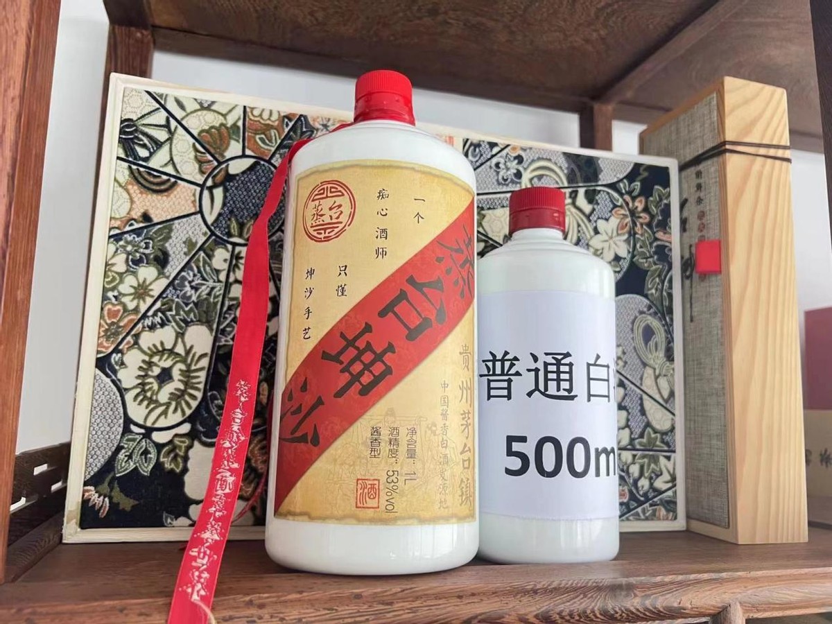 竹叶青酒可以和劲酒一块喝吗,劲酒和竹叶青河口哪个比较好