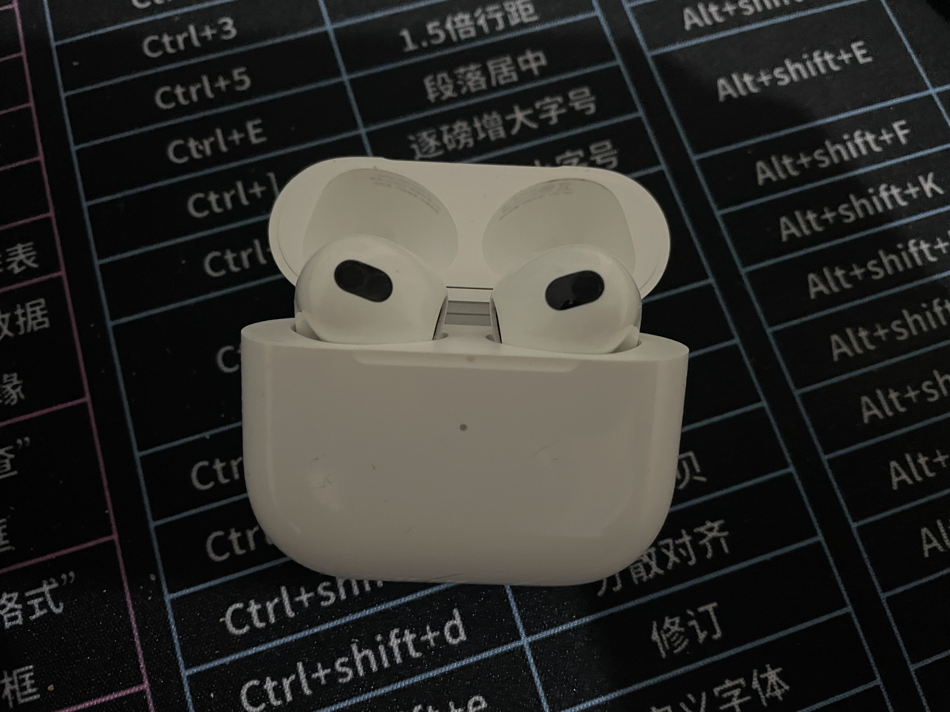 苹果airpods3怎么设置效果好,苹果airpods3使用技巧