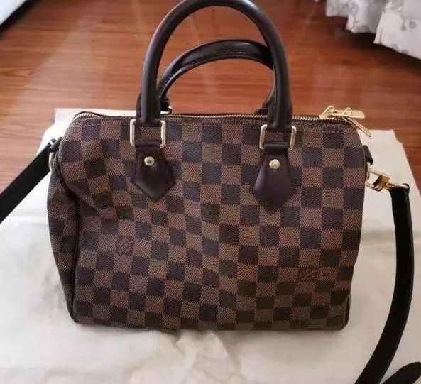 路易威登lv包哪款性价比高,lv奢侈品入门基础知识