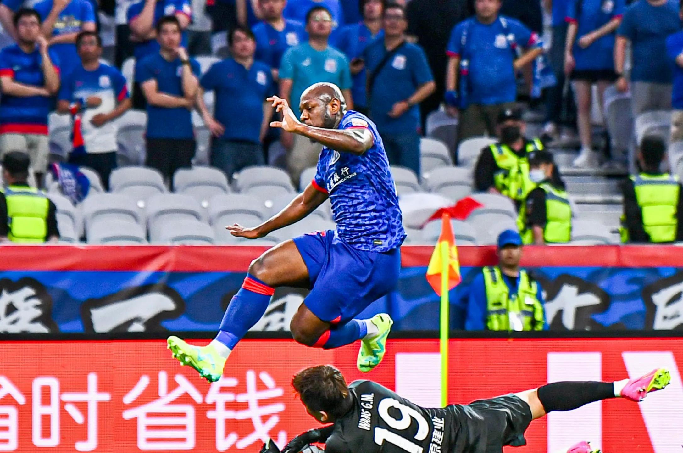 后劲不足怎么解,申花士气高昂全力冲击下半赛季