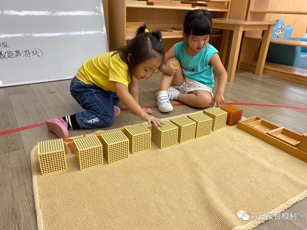 小孩通过哭闹要挟父母实例,当孩子用哭要挟时如何应对