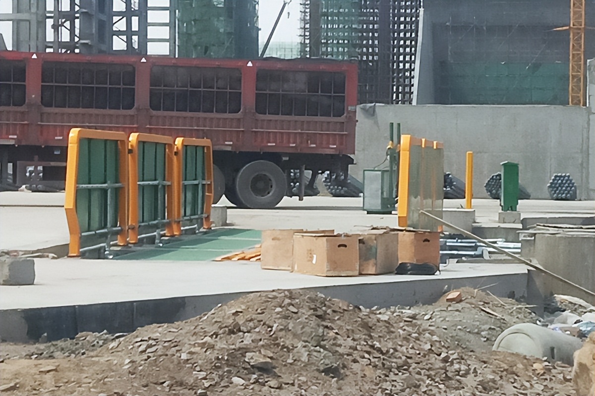 货车自动洗车设备企业,半挂大货车智能洗车设备品牌