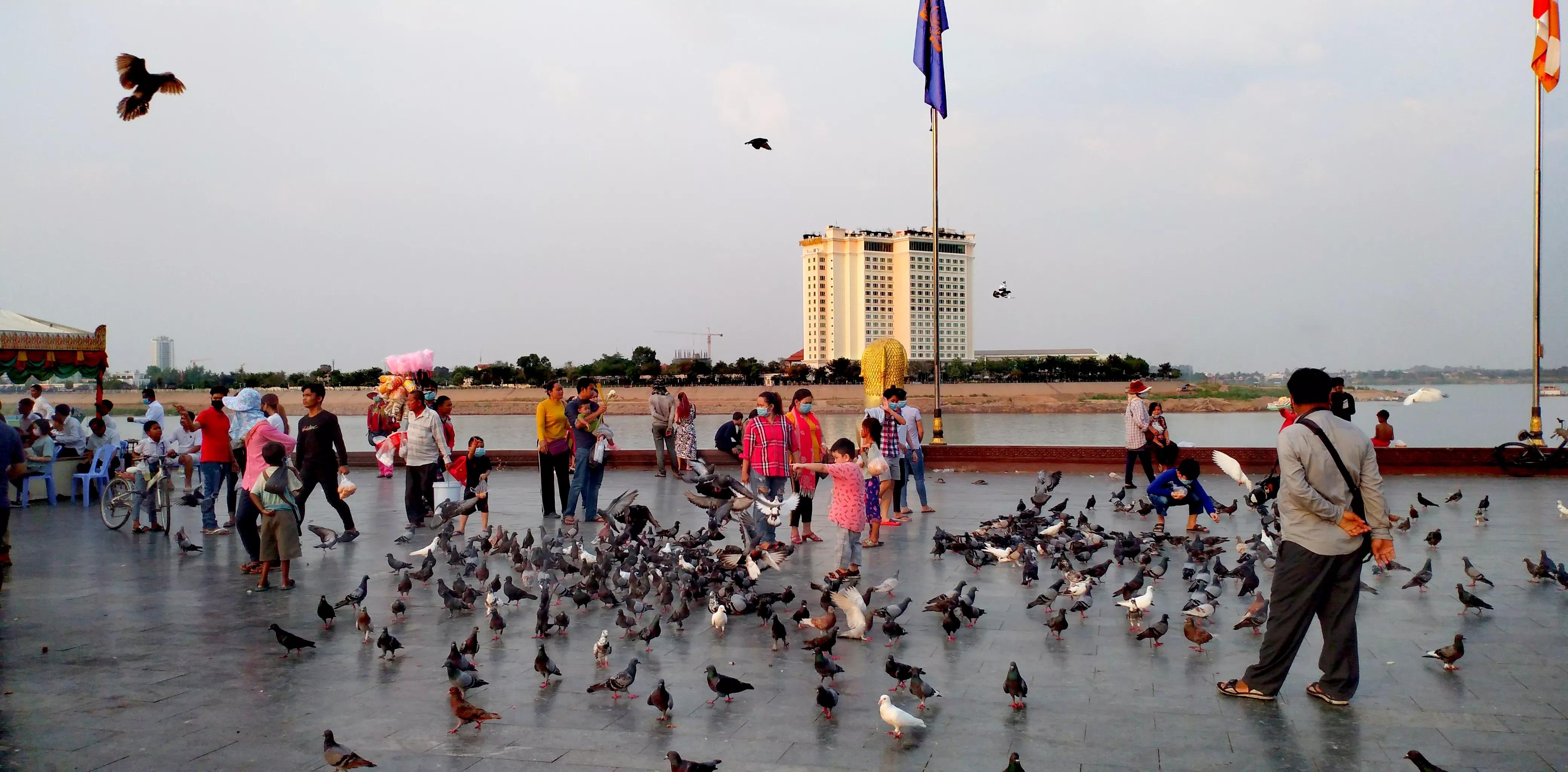 柬埔寨首都金边的美丽与治安成反比，你信吗？感悟在手机被抢之后